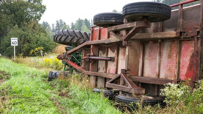Sur la route ou à la ferme, les accidents de tracteurs tuent et blessent toujours plus