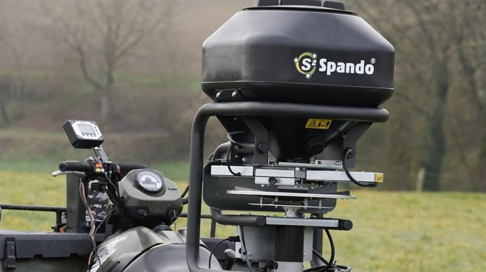 De Sangosse distribue l’anti-limaces avec la précision d’un épandeur d’engrais