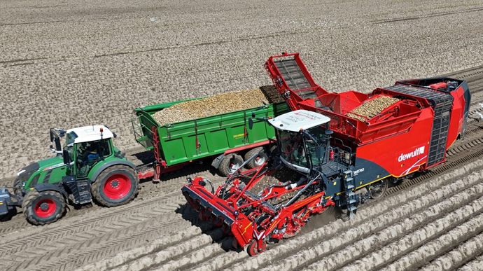 Une planteuse avec Lemken et une nouvelle génération d’arracheuse chez Dewulf