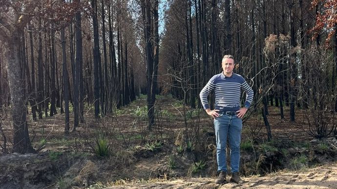 Feux de forêt : « On avait le droit d’aider les pompiers, mais pas de travailler sur nos exploitations »